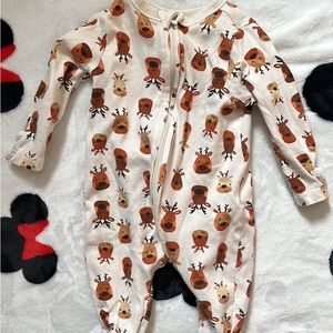 Old navy reindeer Sleepers 0-3 months